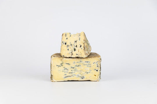 Burleigh Blue - 1kg Wheel - Cheese Therapy