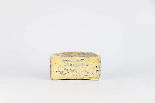 Burleigh Blue - 1kg Wheel - Cheese Therapy