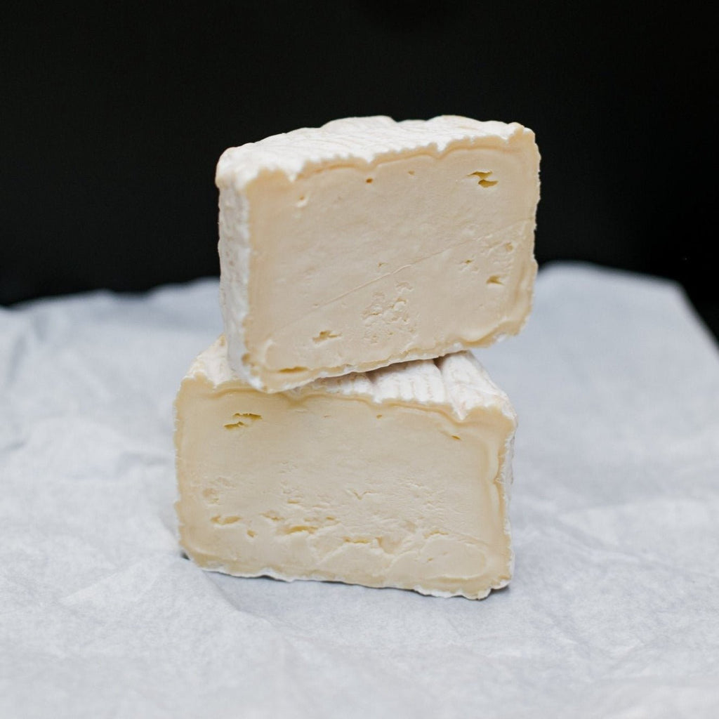 Noosa White Triple Cream Wheel - 1000g - Cheese Therapy